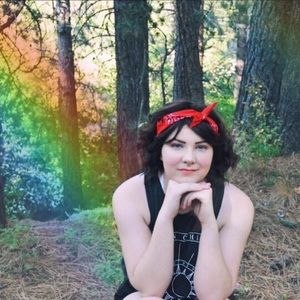 Meet your Posher, Brittney